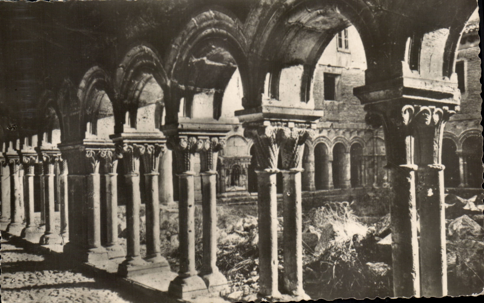 CPA Tired Burgos huelgas Claustrillas