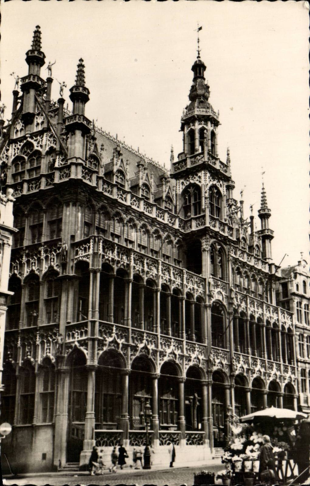 MODERN CARD Brussels House of the king