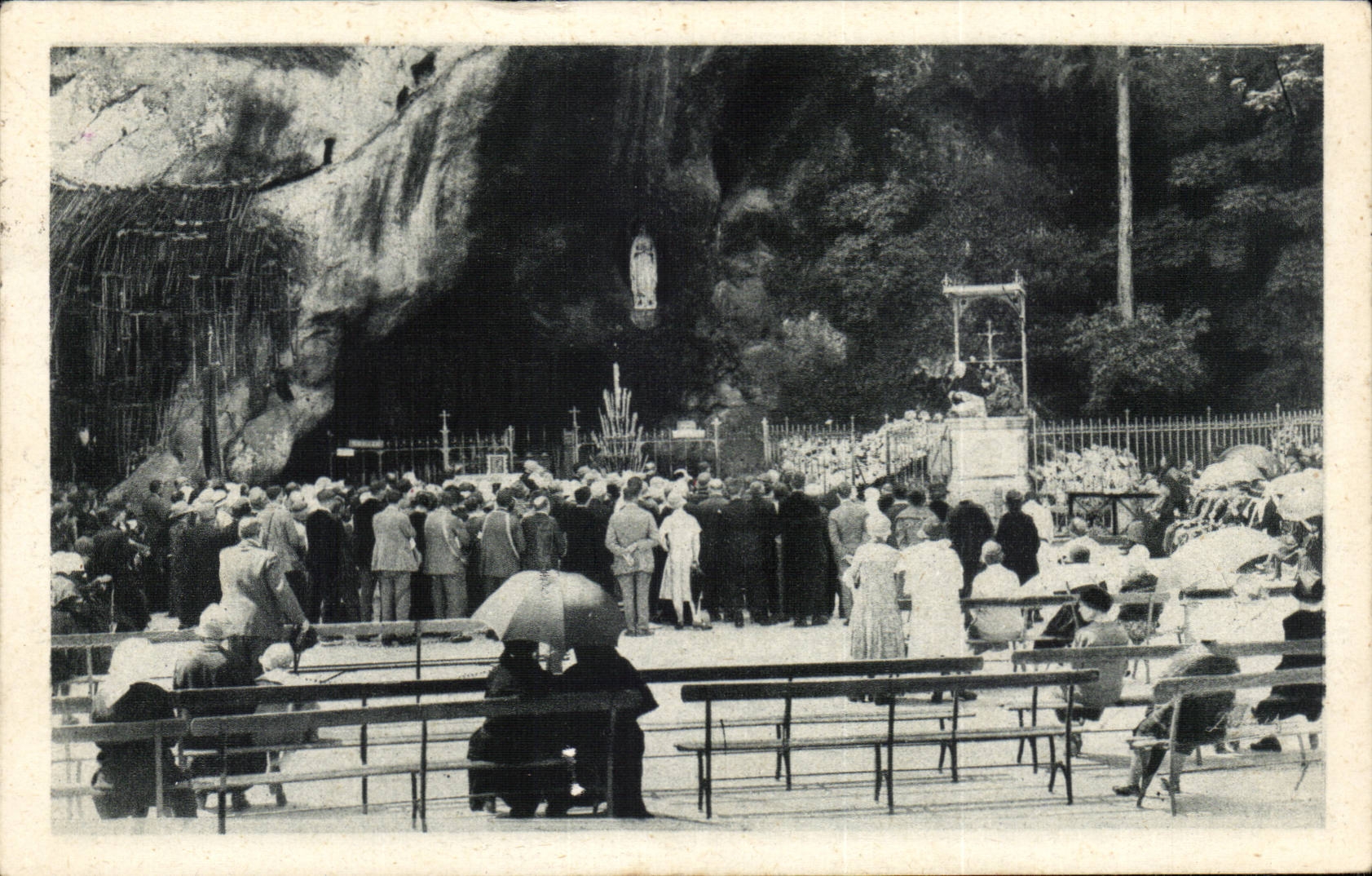 CPA Lourdes the miraculous cave