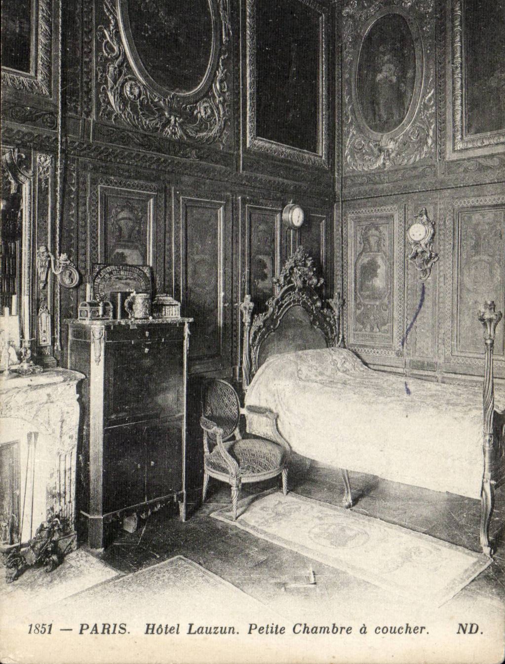 Paris CPA Hotel Lauzun Petite chambre a coucher