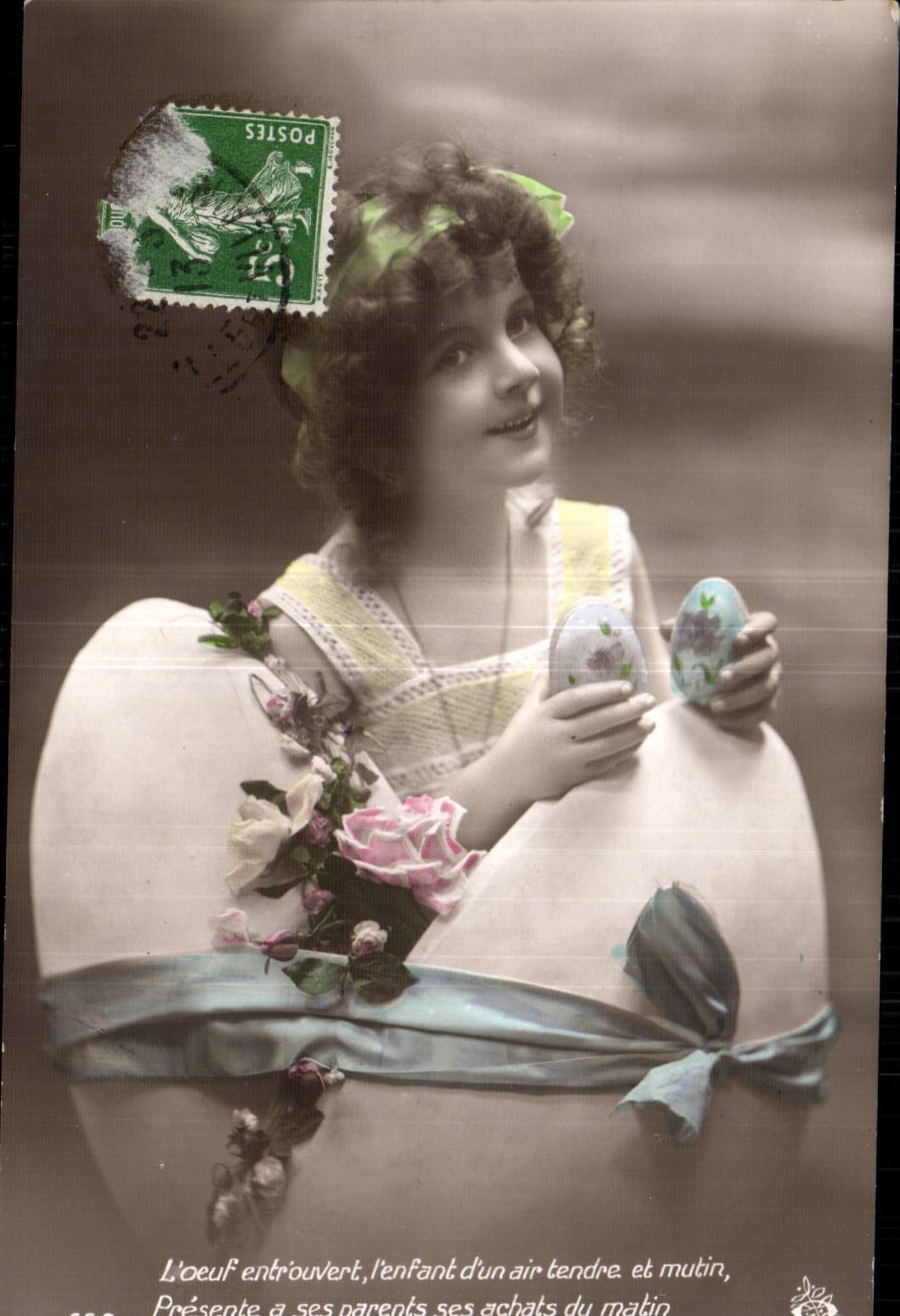 Fantasy - Child - Littole girl hatching from Easter egg - Easter - Ostern - CPA