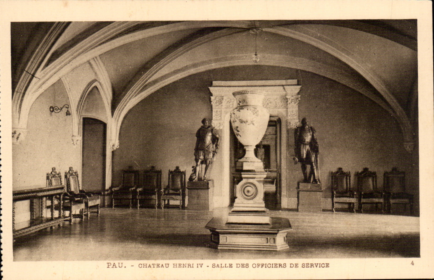 Pau - Schloss Henri IV - Raum der Offiziere des Services - CPA