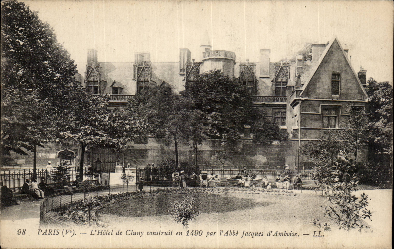 Paris - 5 - the Hotel of Cluny built in 1490 Nurses - CPA