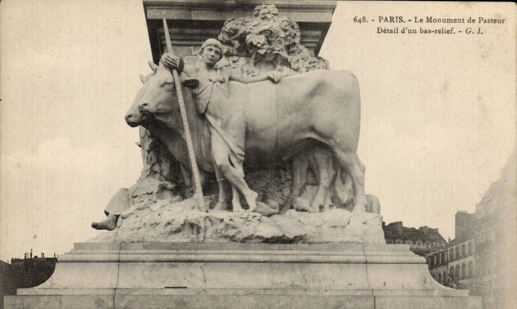 CPA Paris Le monument de Pasteur Detail d'un bas relief Boeuf