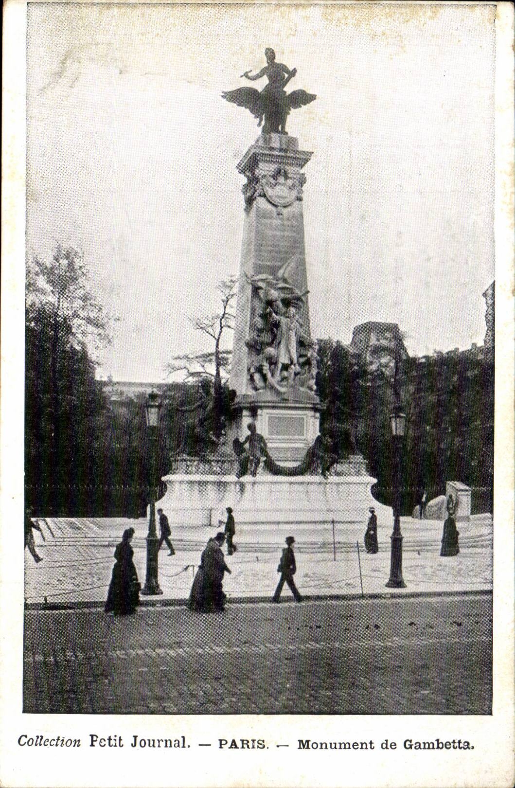 CPA Paris Monument de Gambetta