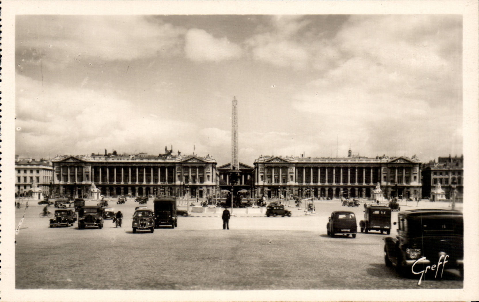 CPA Paris Places Harmony