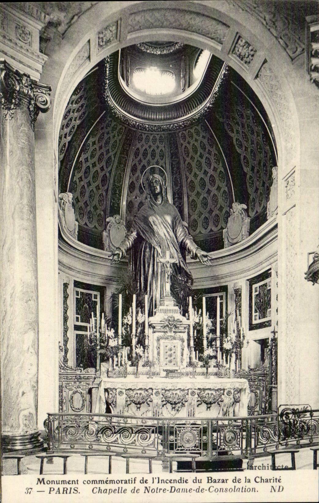 Paris CPA Monument commemoratif de l'incendie du bazar de la charite Chapelle Notre Dame de Consolation