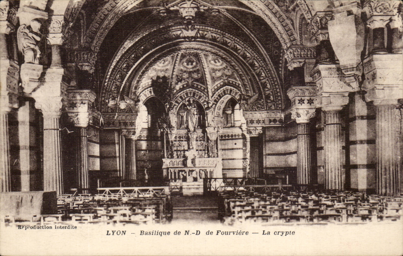 CPA Lyon Basilica of ND of Fourviere the crypt