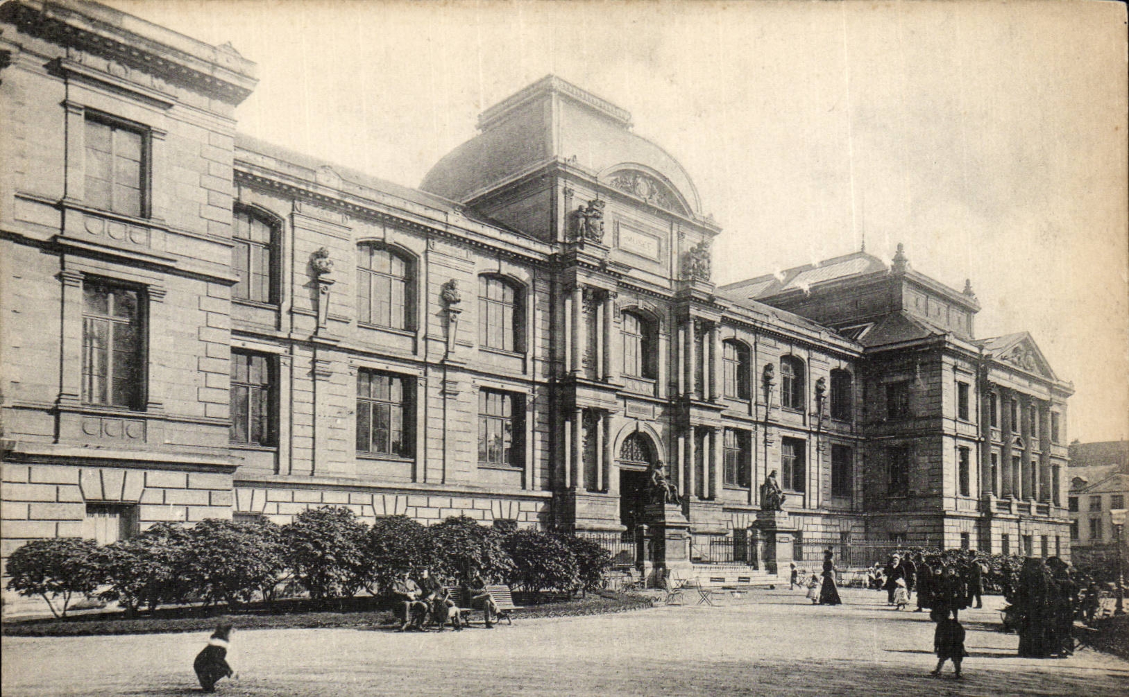 France - Building - CPA