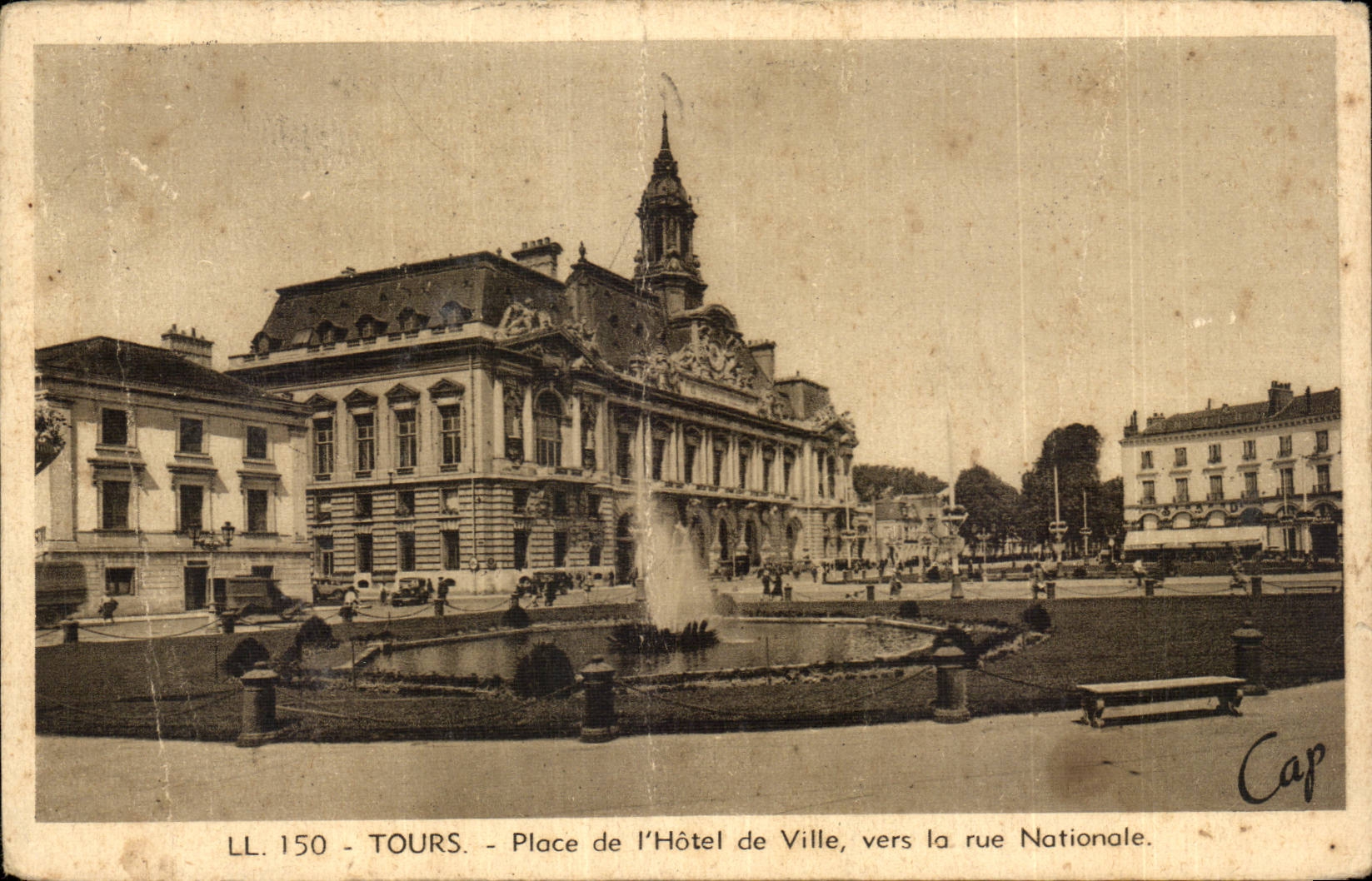 Tours - Place de l'Hotel de Ville - CPA 