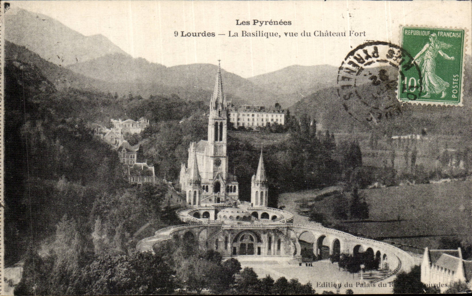 Lourdes - the Basilica - CPA