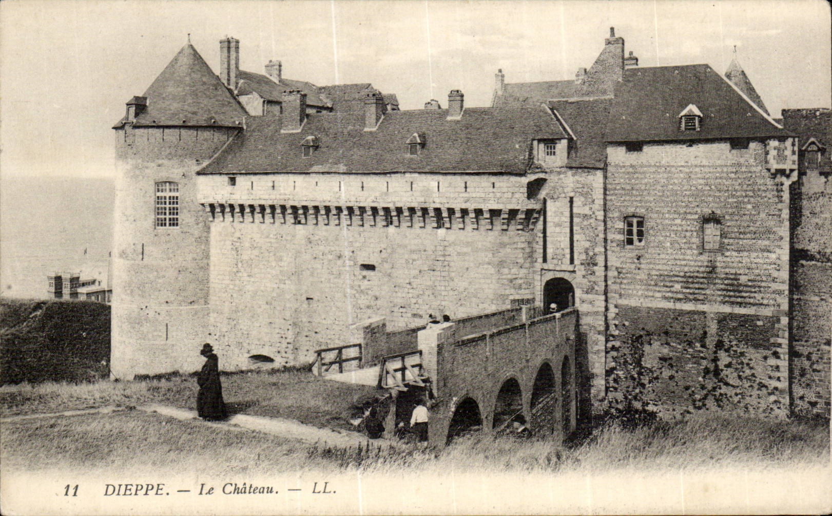 Dieppe - the Castle - CPA