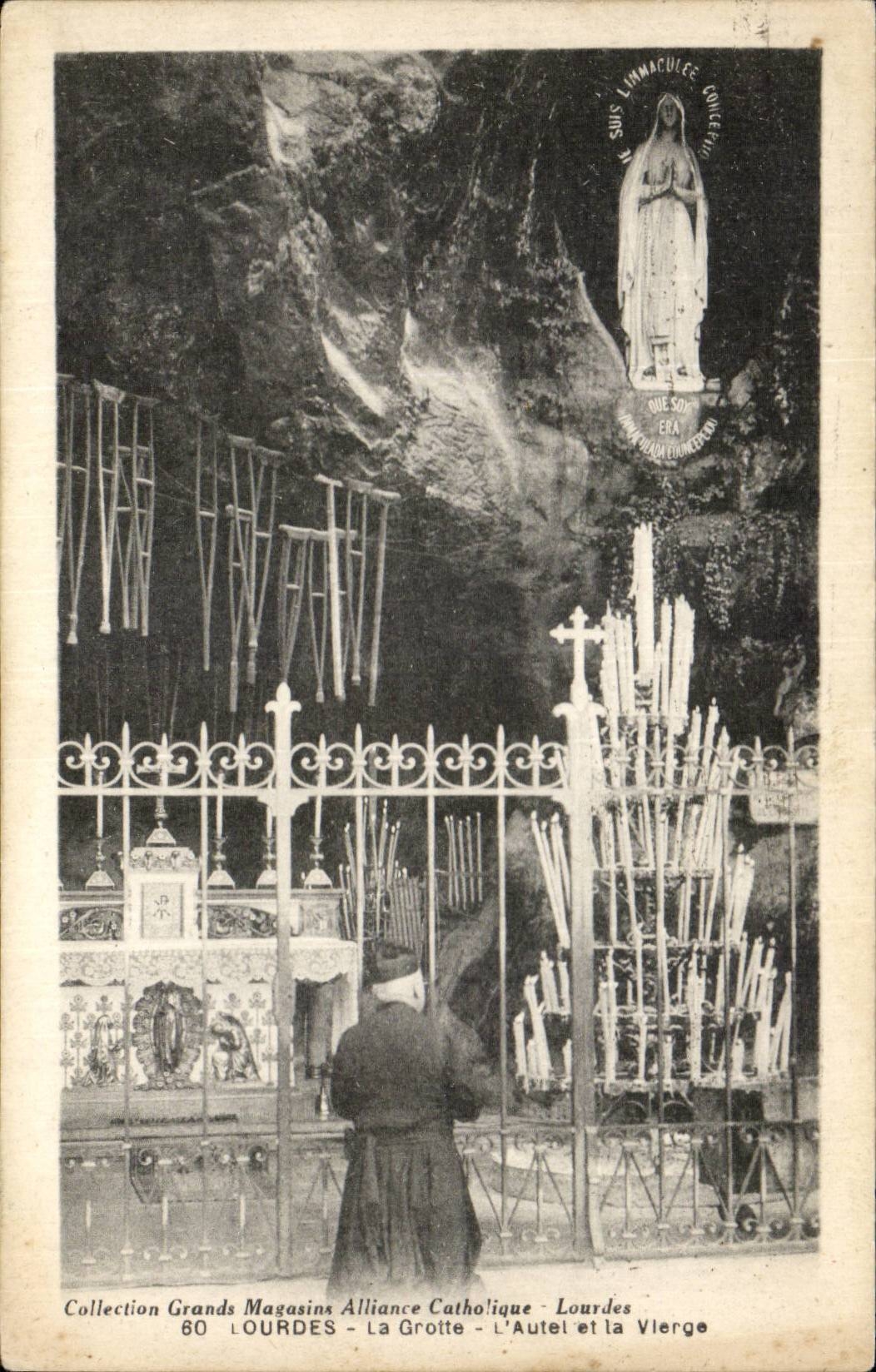 CPA Lourdes the cave the furnace bridge of the virgin