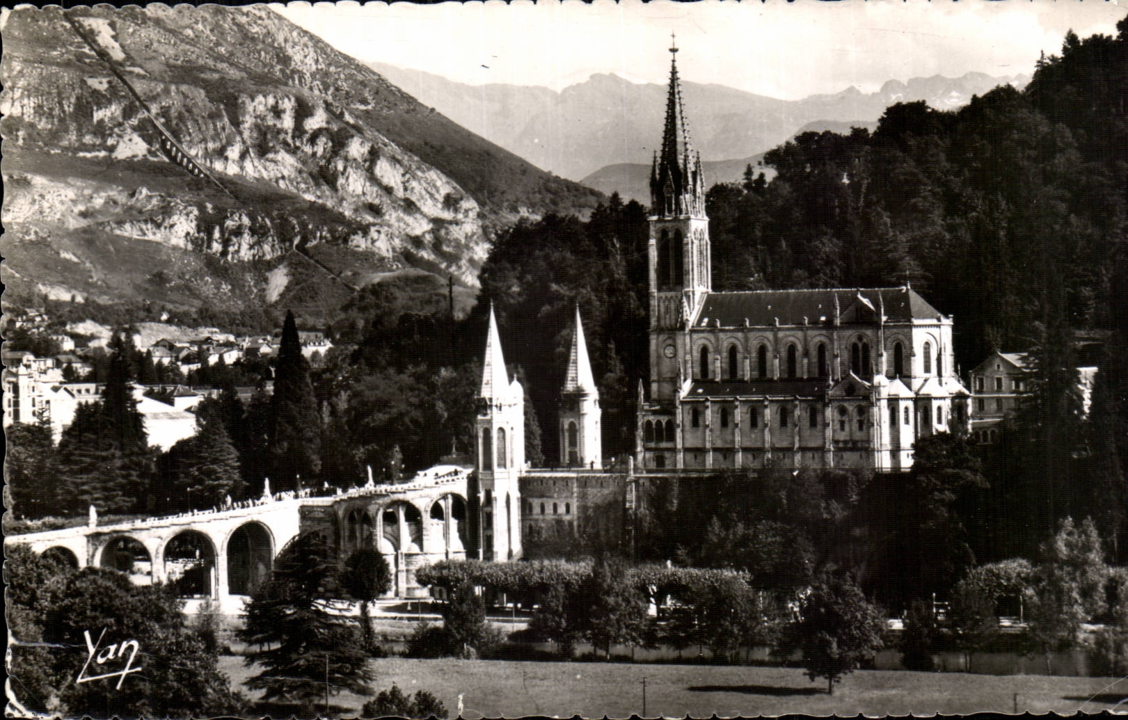 CPA Lourdes Basilica and mountains