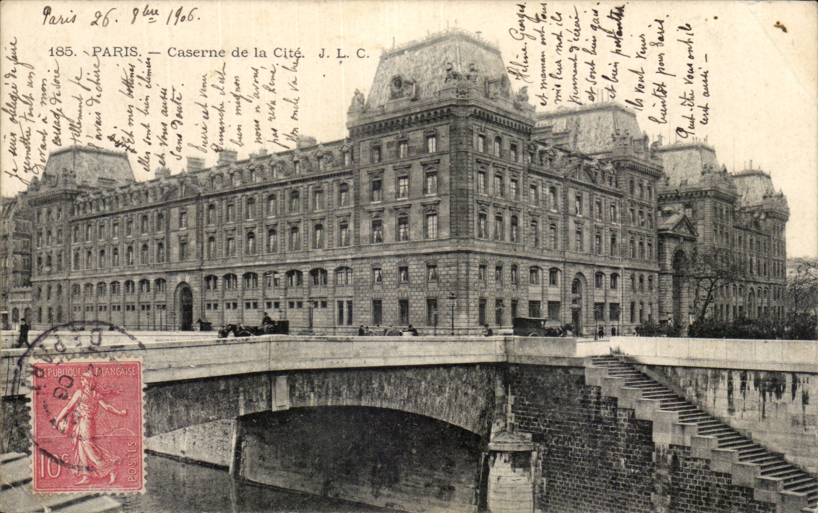 Paris CPA Caserne de la cite