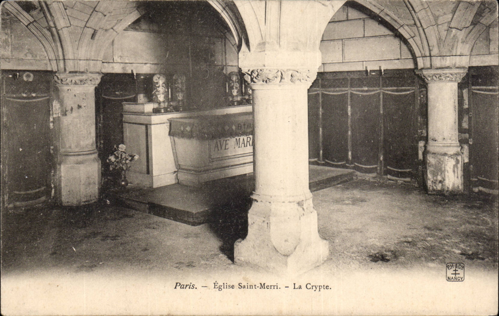 Paris CPA Eglise Saint Merri La crypte