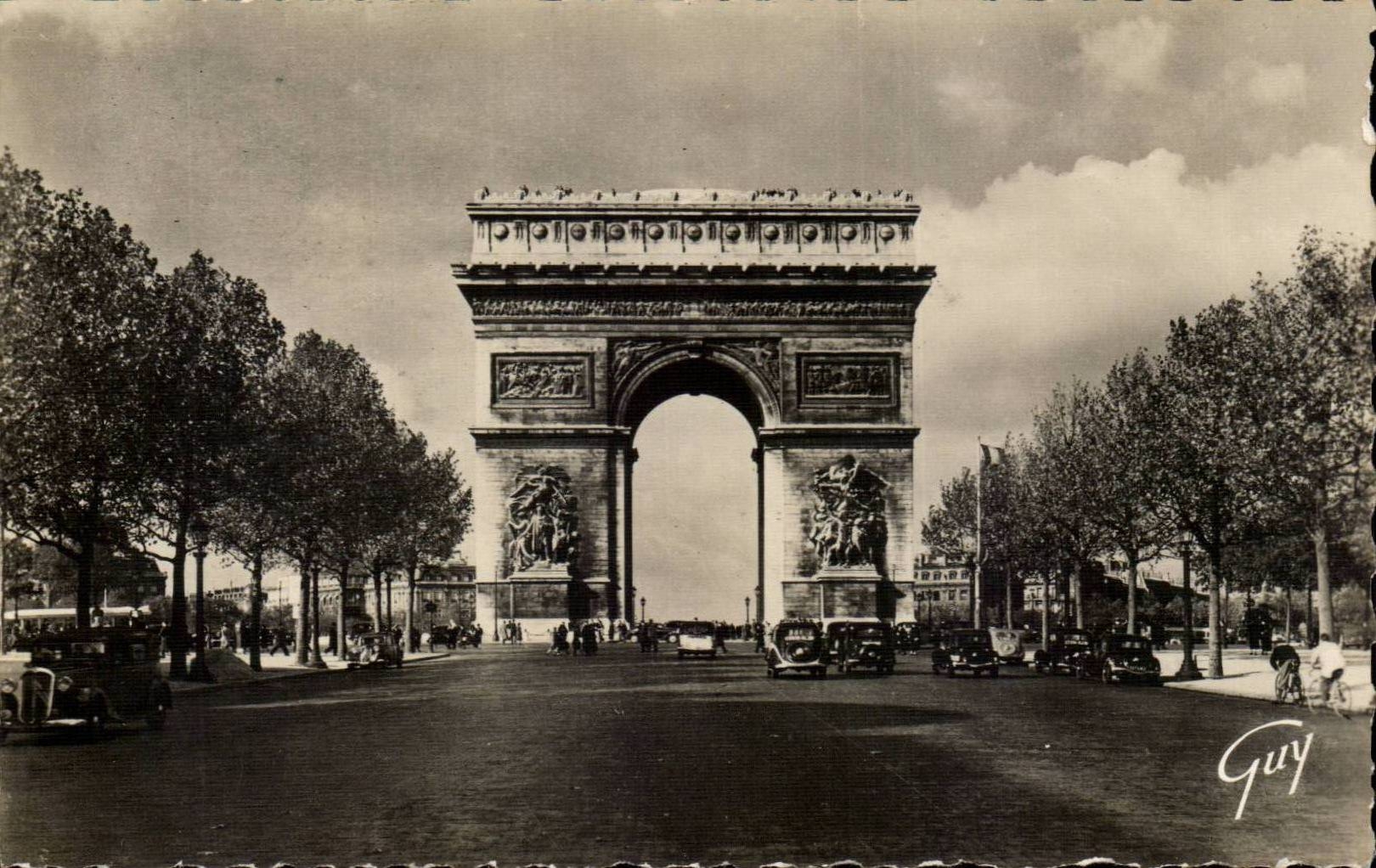 Paris CPA Which occurred of the Elysees Fields and Arc de Triomphe of star