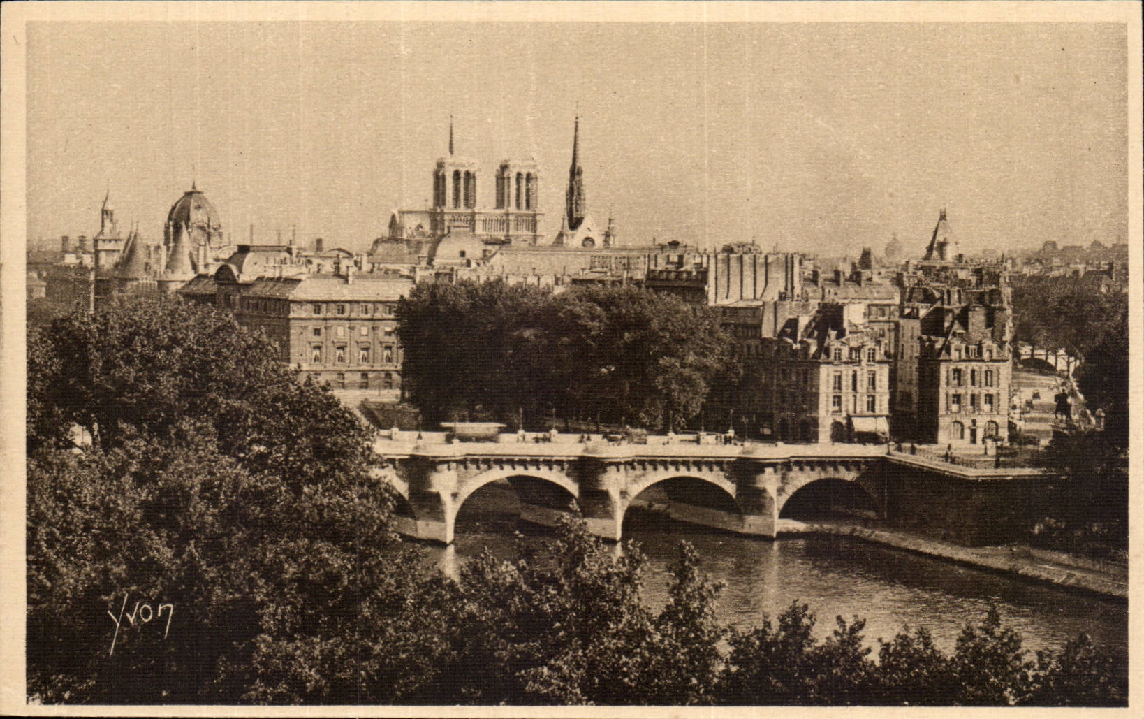 Paris CPA la cite et le pont neuf