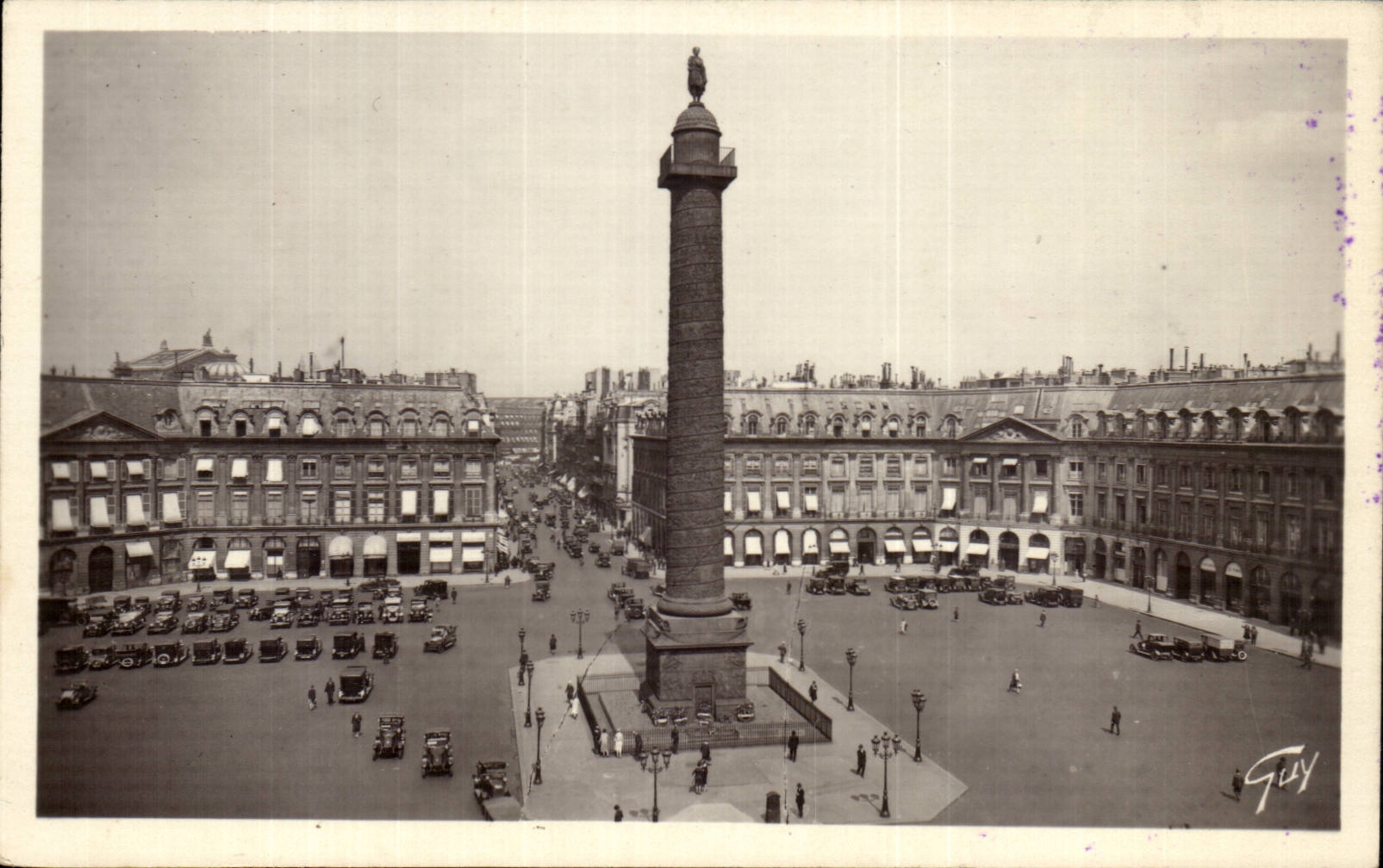 Paris MODERN CARD Vendome Place