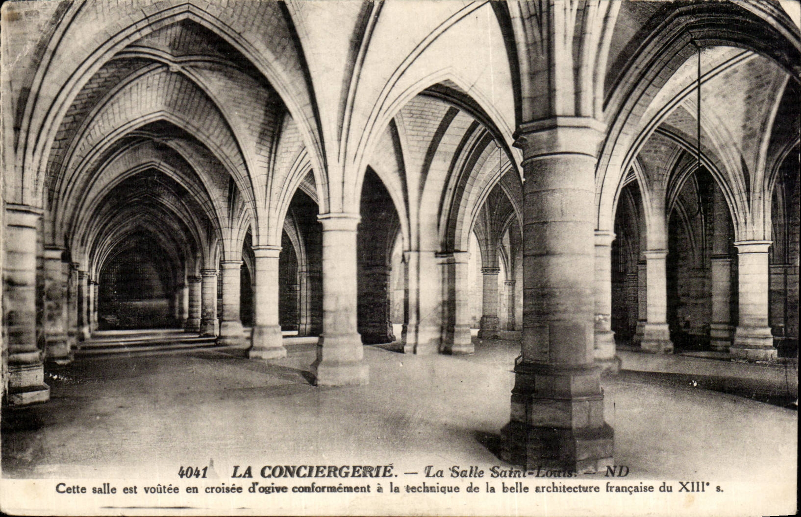 Paris CPA Conciergerie SAlle Saint Louis