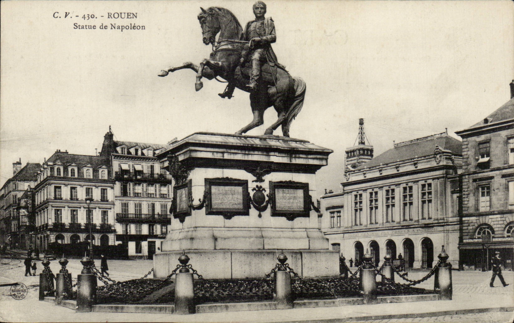 CPA Rouen Statue of Napoleon