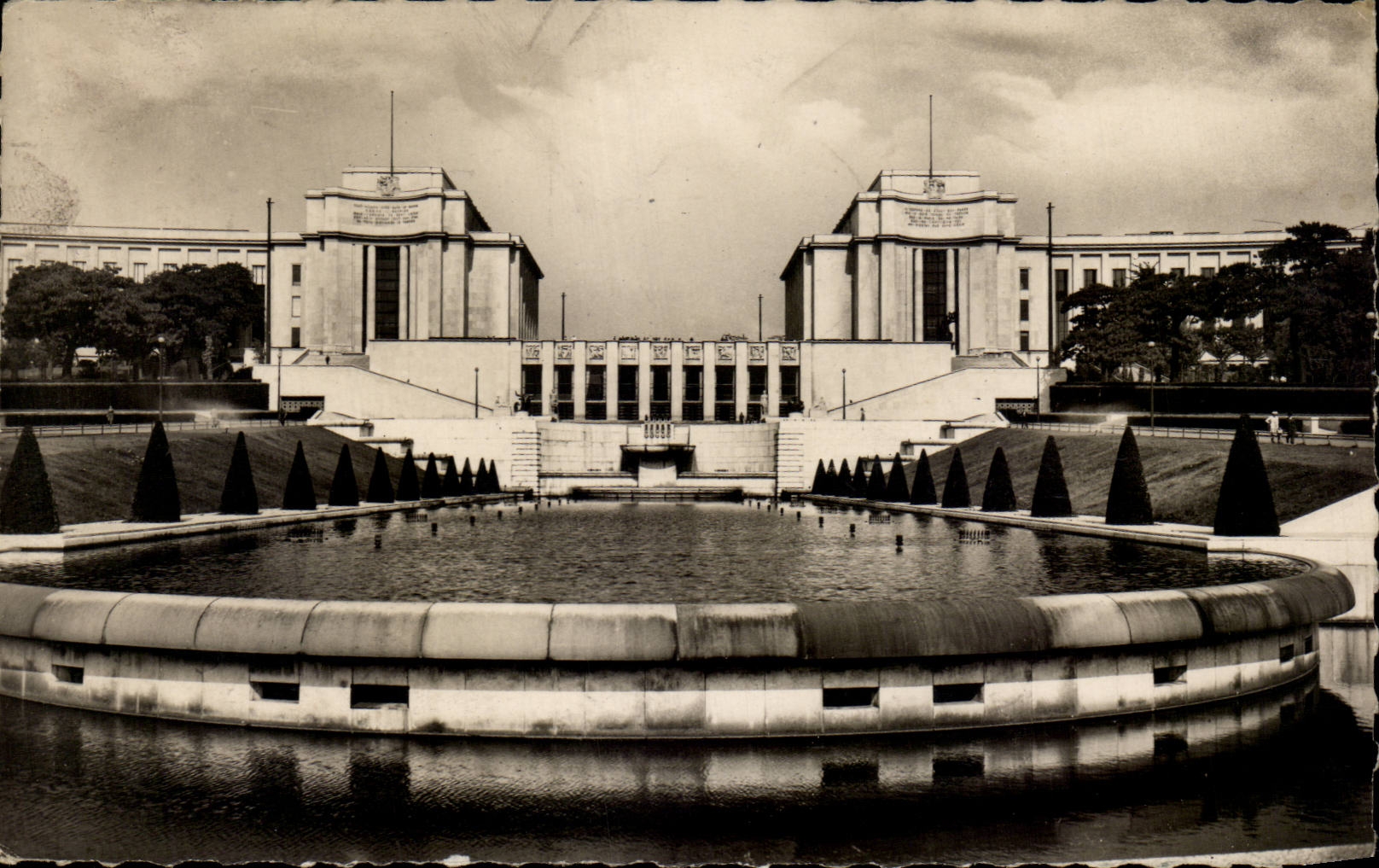 Paris CPA palate of Chaillot