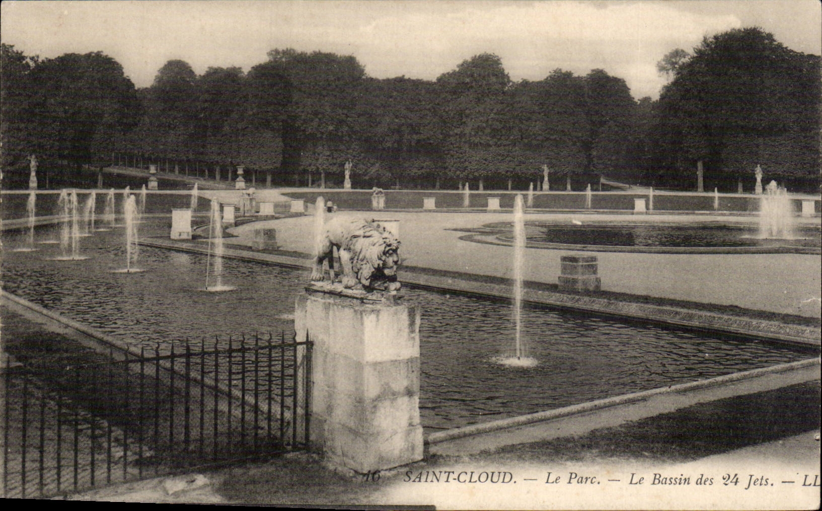 CPA Saint Cloud the park the basin of 24 jets