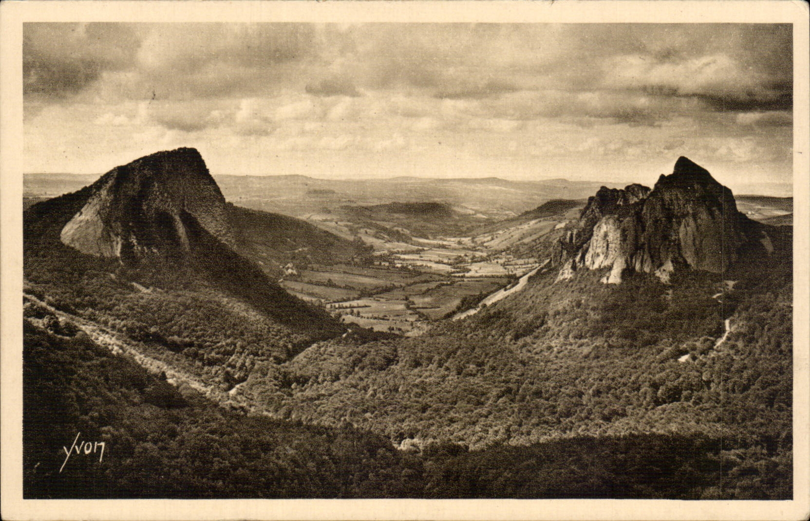 CPA Environs of the Mount Gilds Valley of Sioule and the Sanadoire rocks AND tuiliere