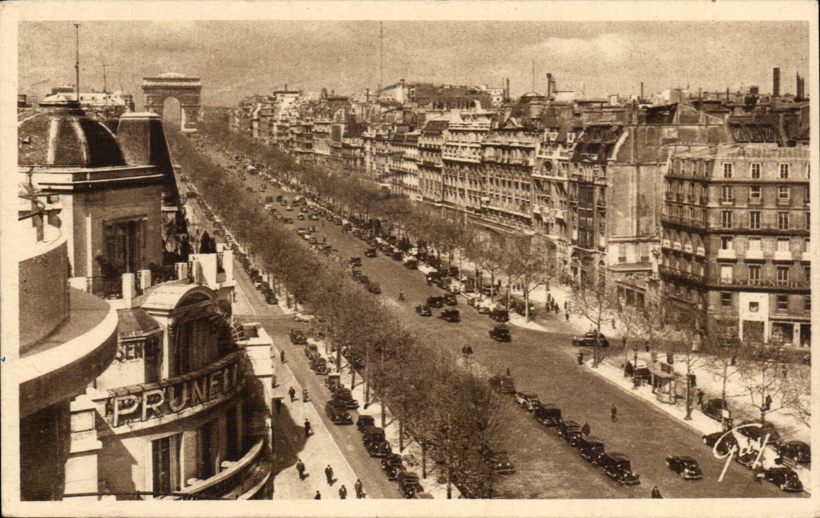 Paris - 8 - Avenue of the Champs Elysees - CPA