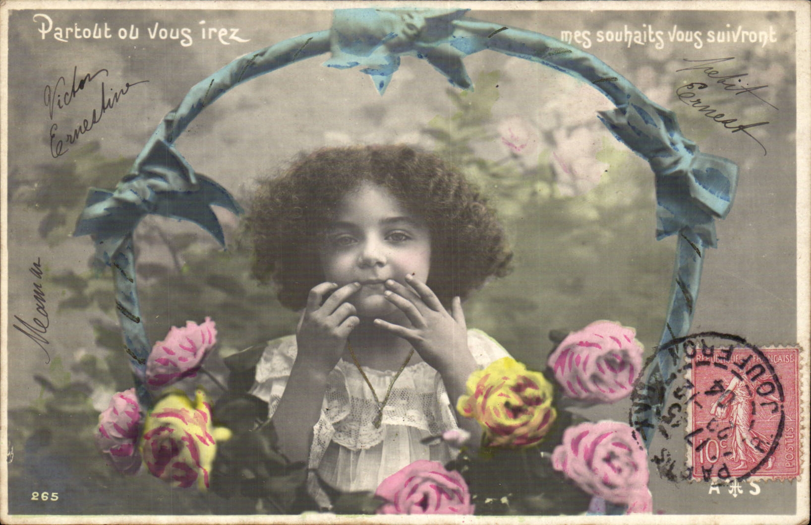 Fantasy - Child - Child framed in pinks - CPA