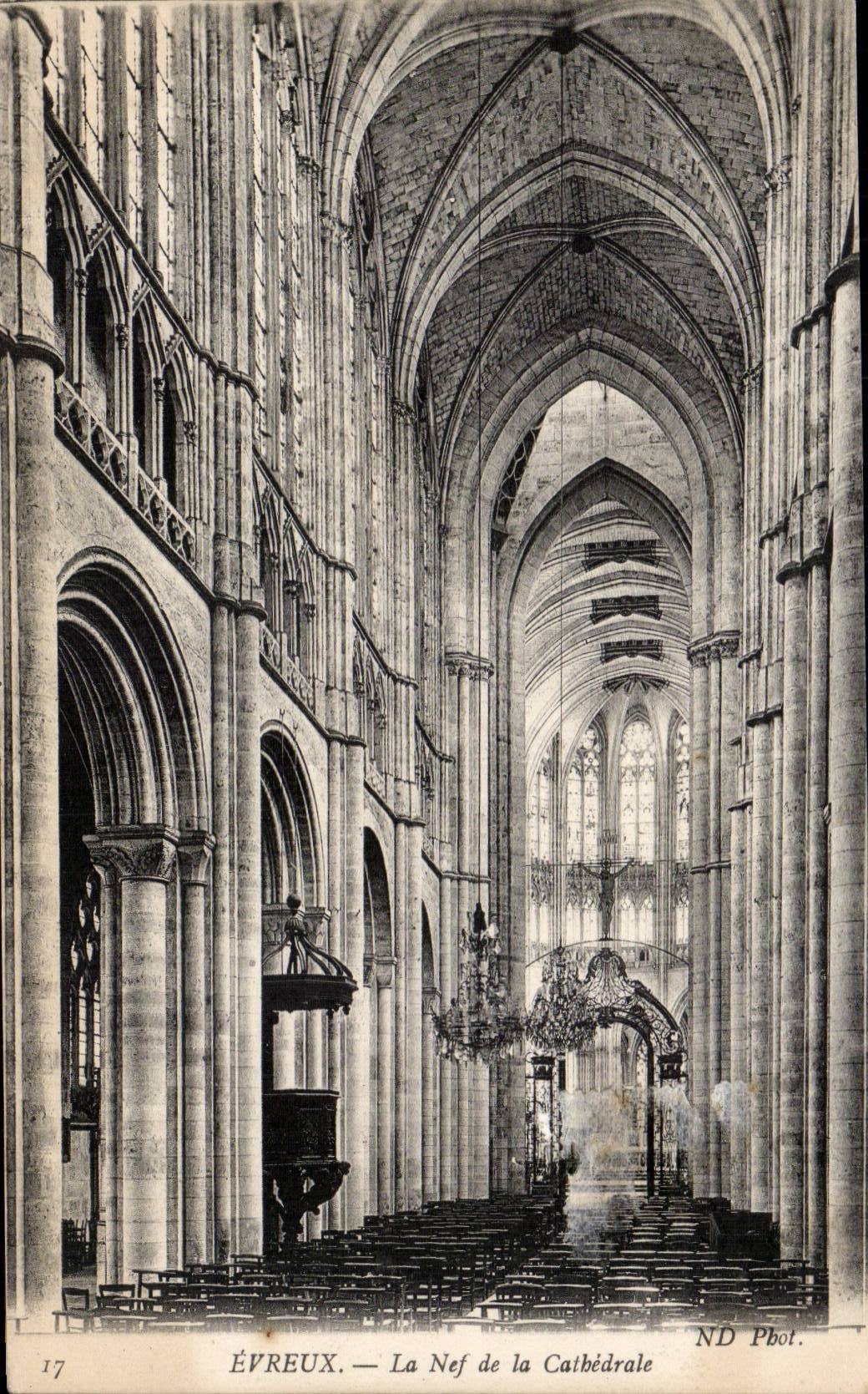 Evreux - the Nave of Catrhedrale - CPA
