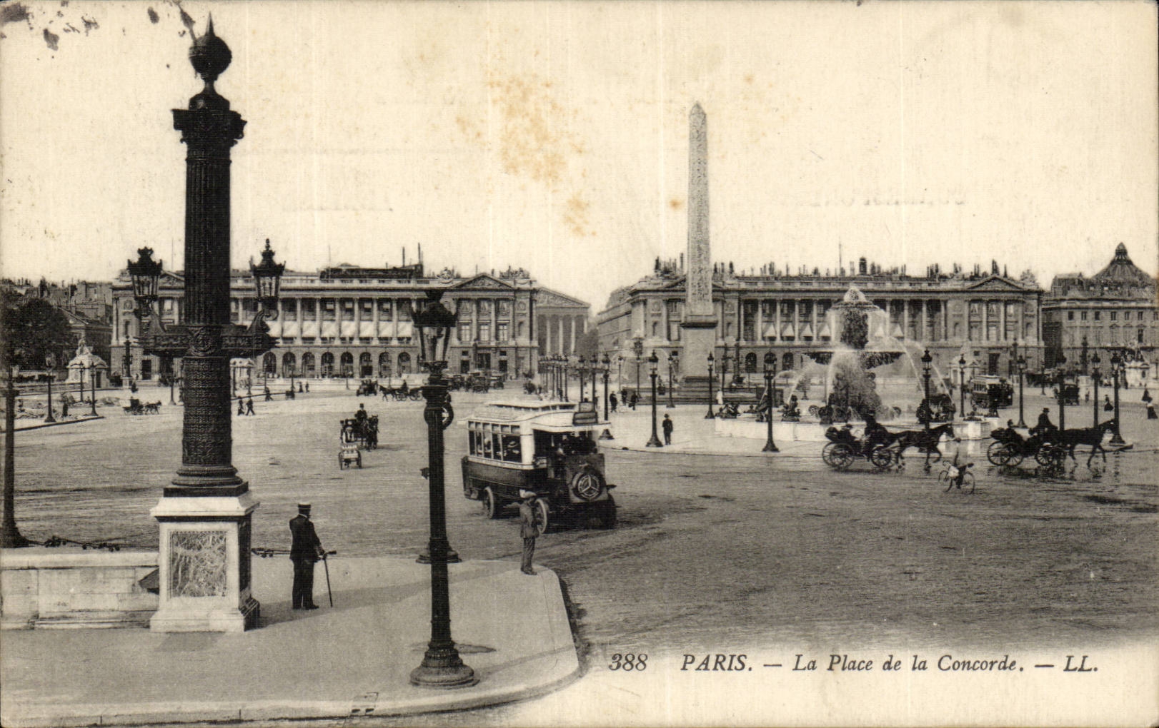 Paris - 8 - Place of the Harmony - CPA