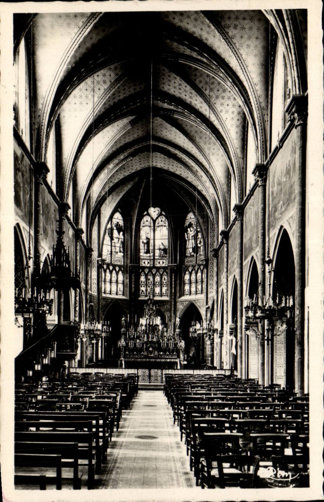 Issoudun - Interieur de la Basilique du sacre Coeur - CPA