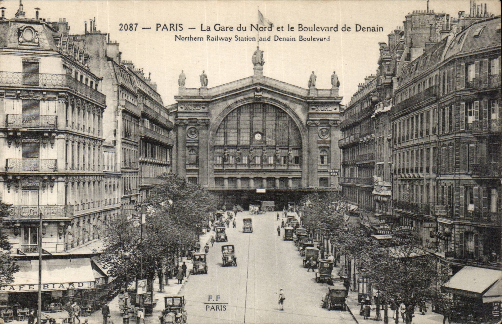CPA Paris Train station of the North and the boulevard of Denain