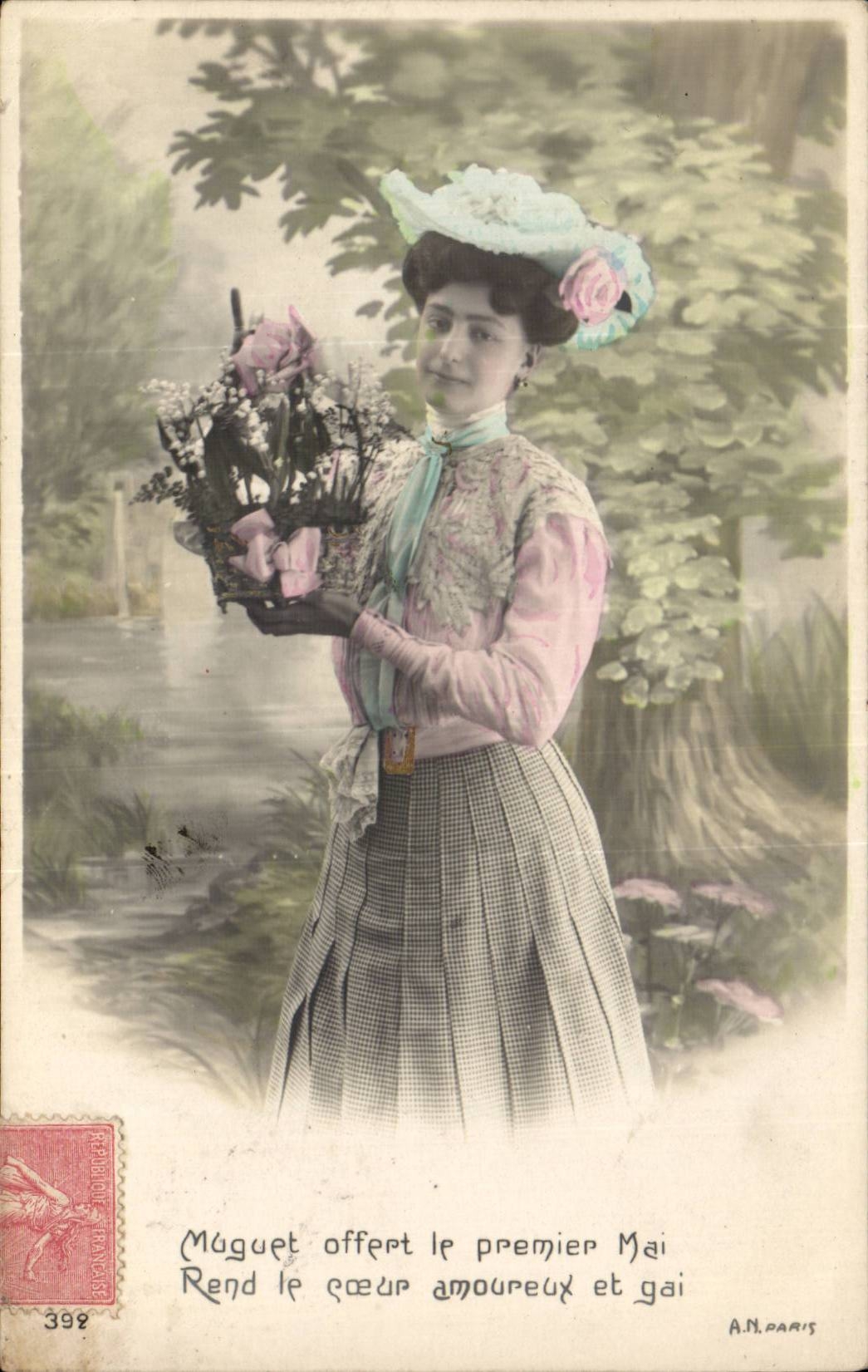 Fantasy - Woman - Woman with beautiful hat - CPA