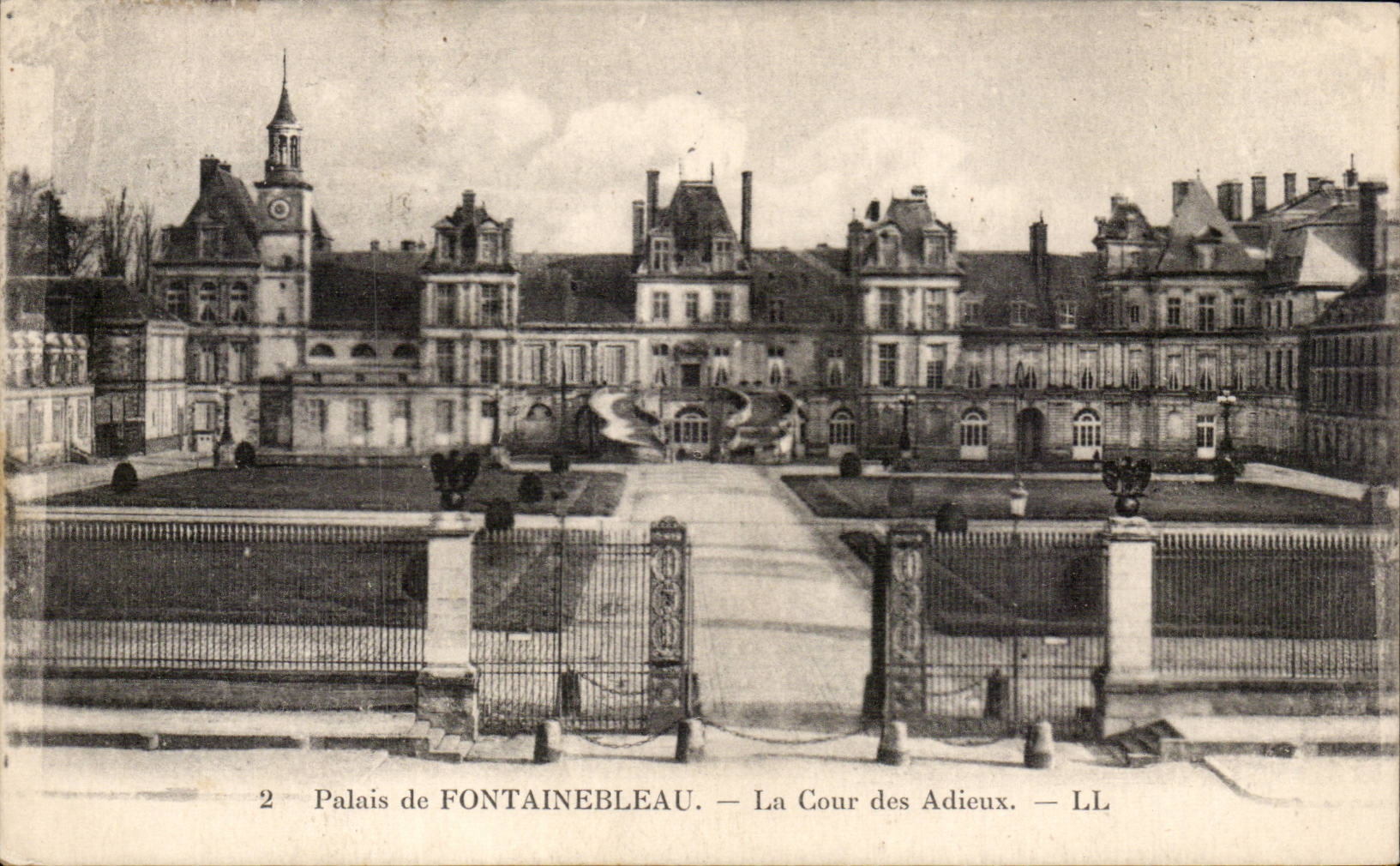CPA Palate of Fontainebleau court of the good-byes