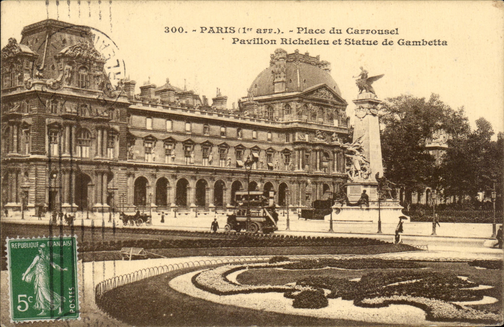 CPA Paris Place du Carrousel Pavillon Richelieu et statue de Gambetta