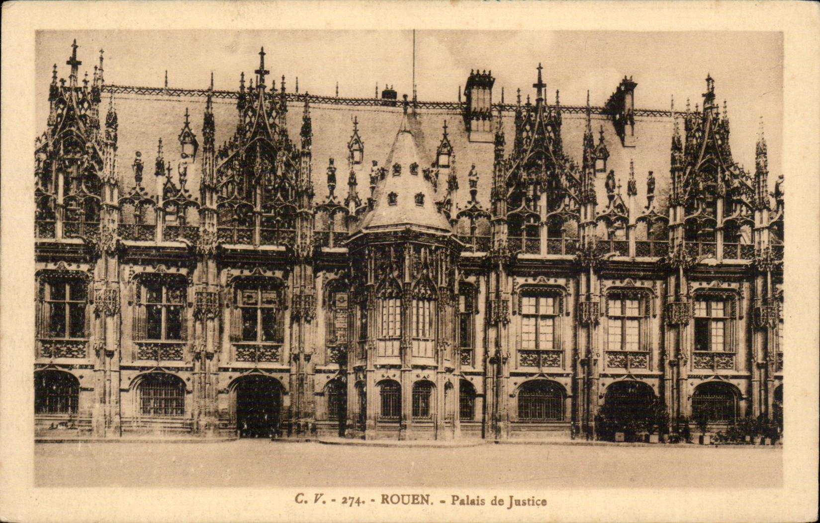 Rouen CPA Law courts