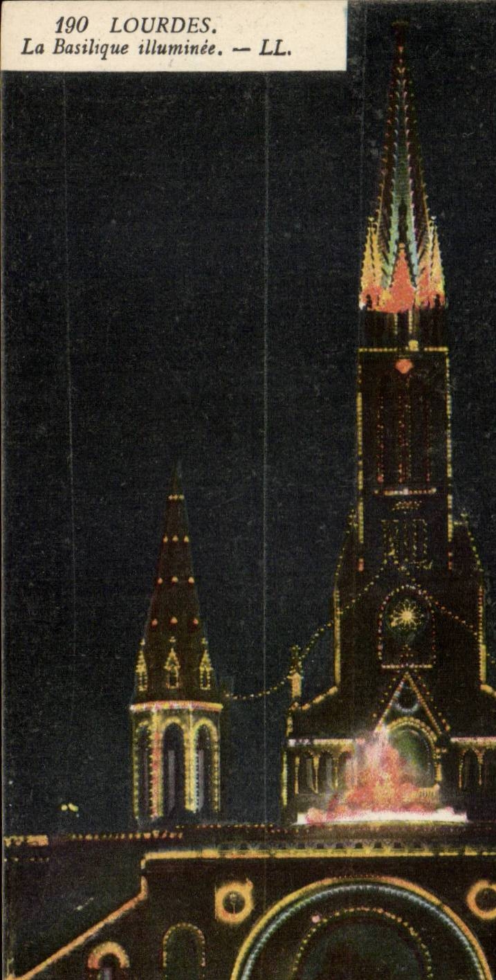 CPA Lourdes the basilica illuminee