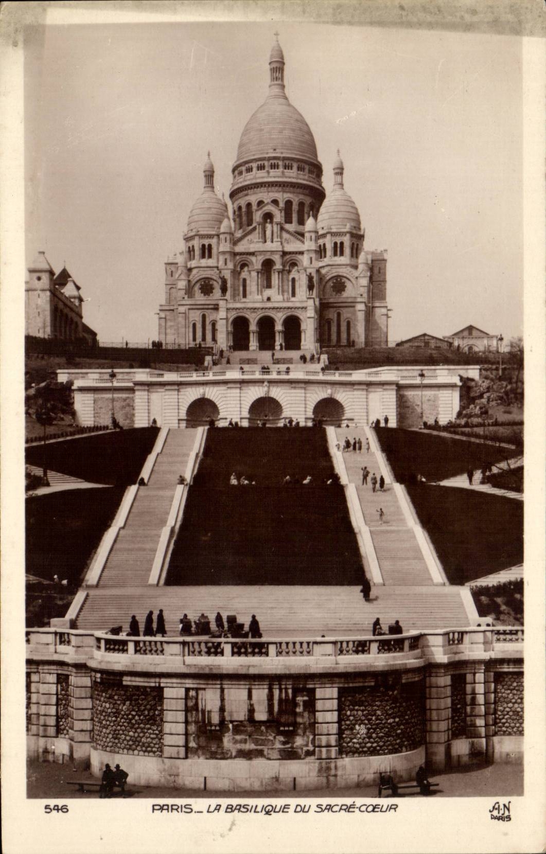 Paris CPA Basilique du Sacre Coeur Montmartre