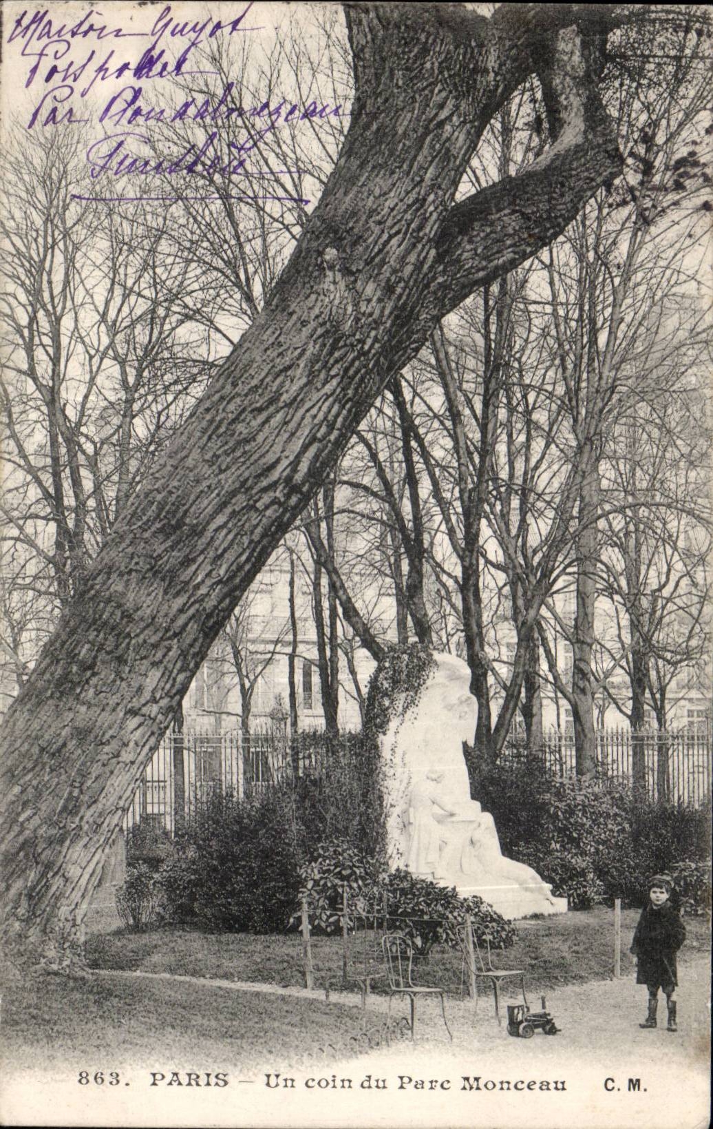 Paris CPA a corner of the park Heap