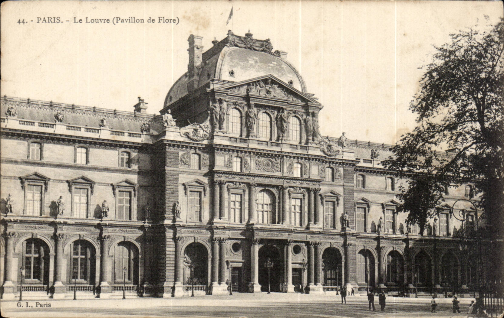 Paris CPA Le Louvre ( pavillon de Flore )
