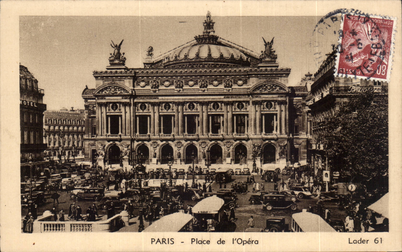 Paris CPA Place de l'opera