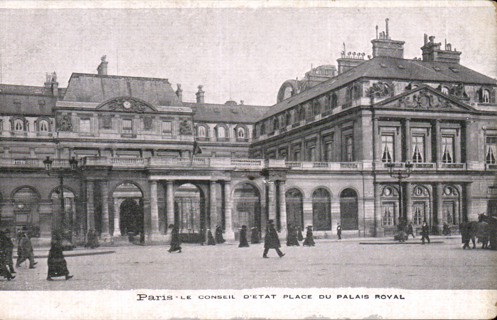 CPA Paris Le conseul d'Etat place du Palais Royal