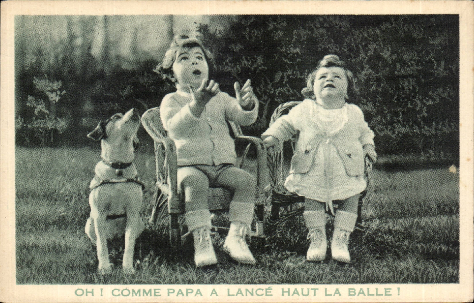 CPA oh! As dad has lance high the Enfants ball