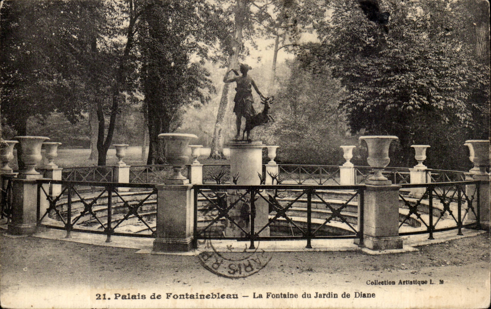 CPA Palate of Fontainebleau the fountain of the garden of Diane
