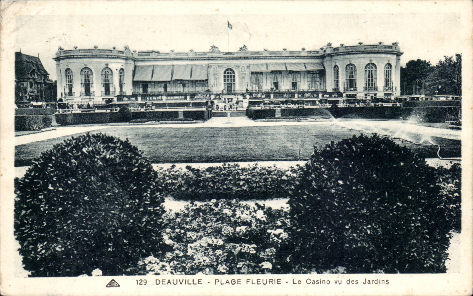 Deauville cPA the casino seen of the gardens