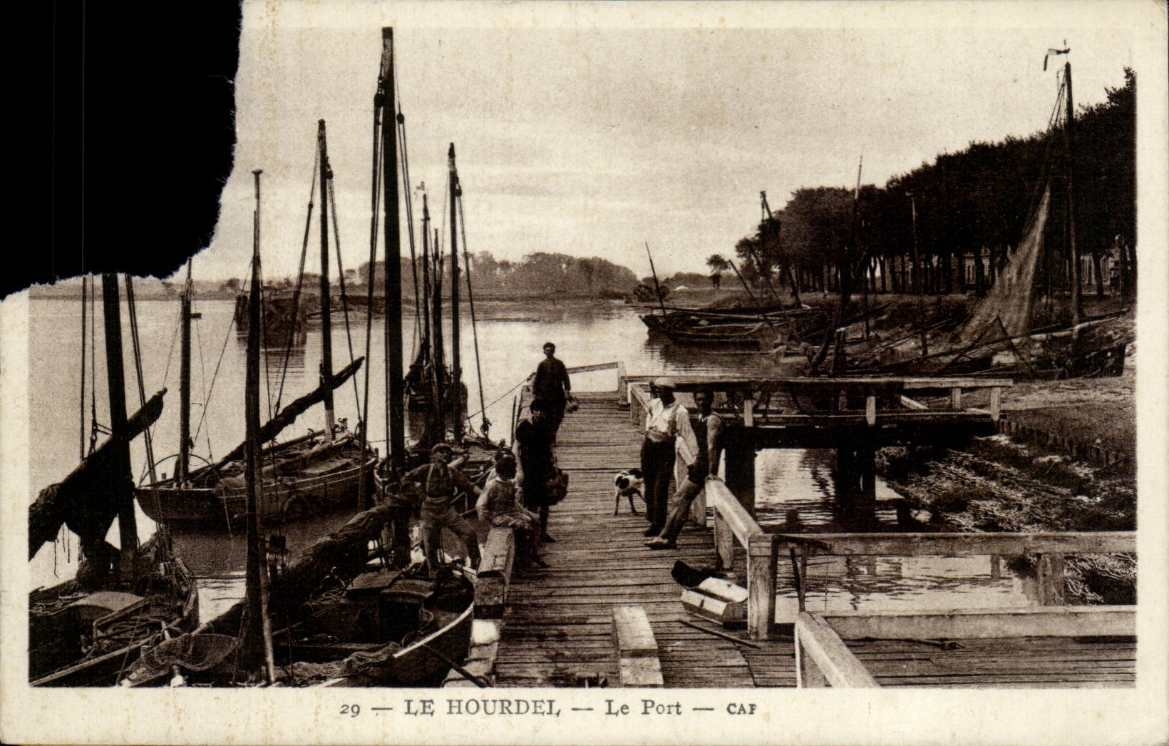 CPA Hourdel the port