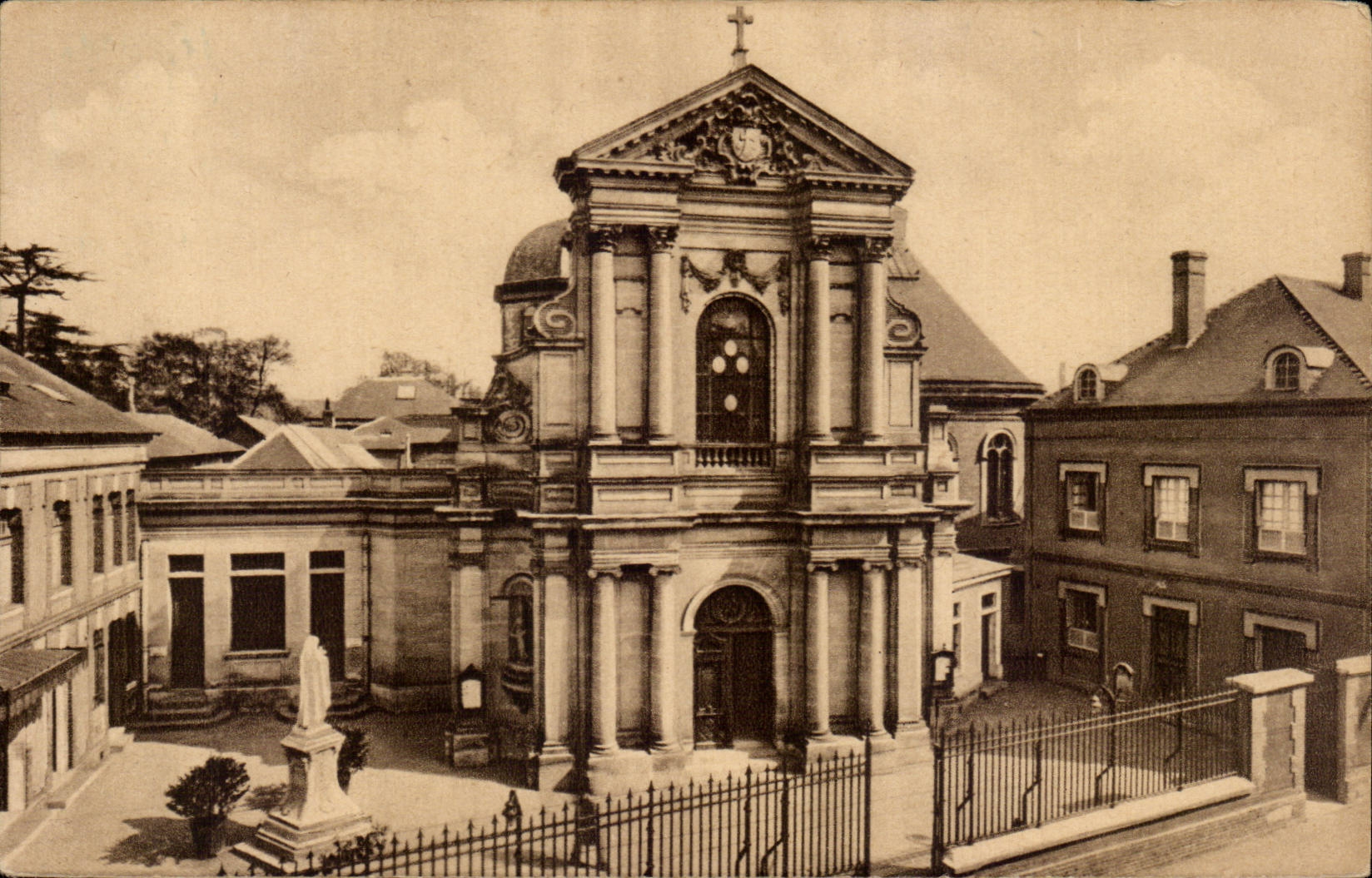 CPA Lisieux die Wolbung der Carmelite Nonnen