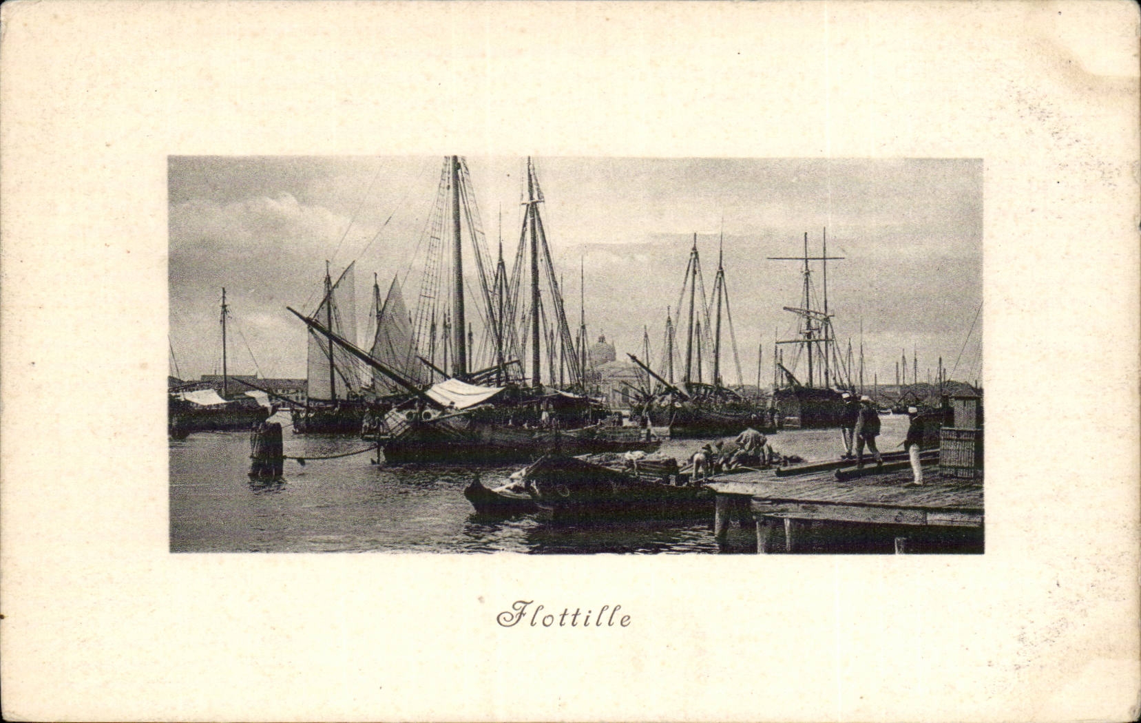 CPA Fantasy Boats Flotille